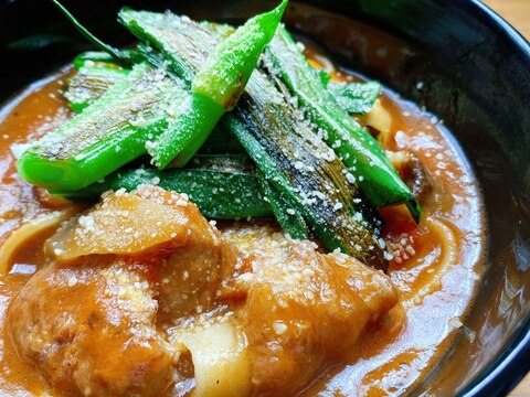 ほうとうと豚肉のトマト麺つゆ煮込み